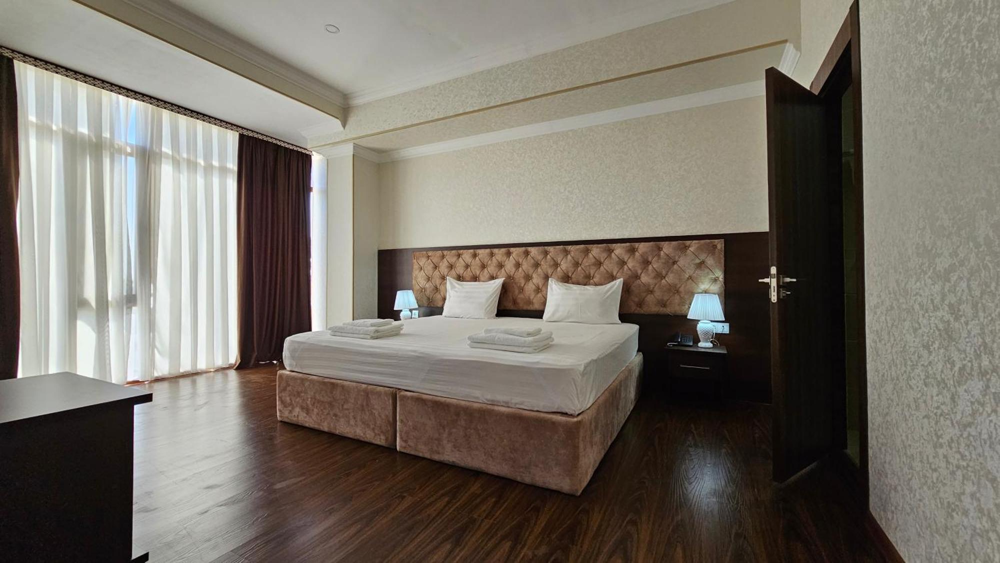 Grand Turon Plaza Hotel Taşkent Dış mekan fotoğraf